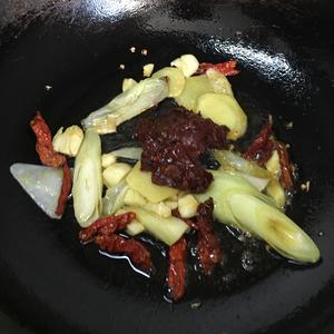 红烧鸡块的做法步骤5 红烧鸡块的做法步骤5