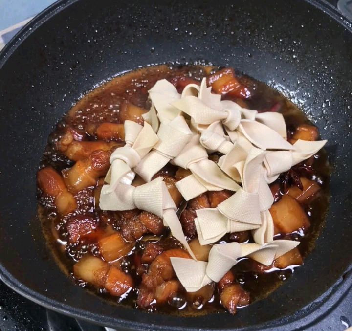 家常红烧肉的做法(图9) 家常红烧肉的做法步骤8.jpg