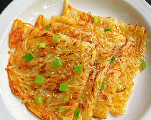 外脆里软土豆丝饼的做法