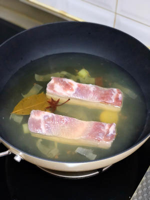 家庭版回锅肉的做法(图2) 1.jpg