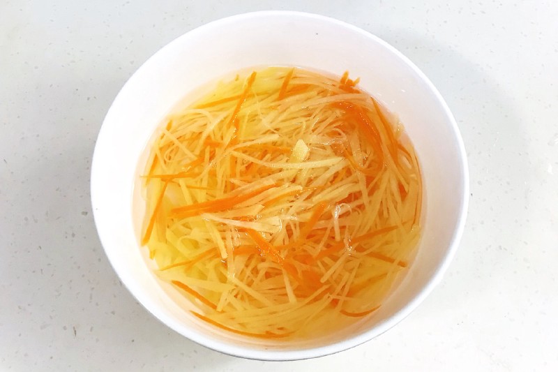 凉拌酸辣土豆丝的做法(图5) 7.jpeg