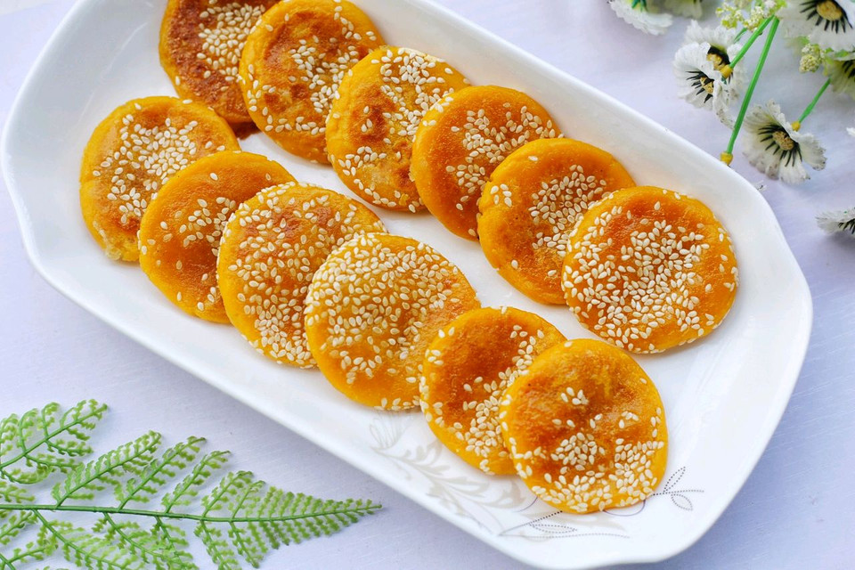 奶香南瓜芝麻饼的做法