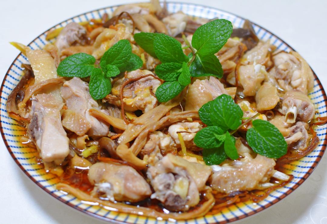 菌菇蒸鸡的做法