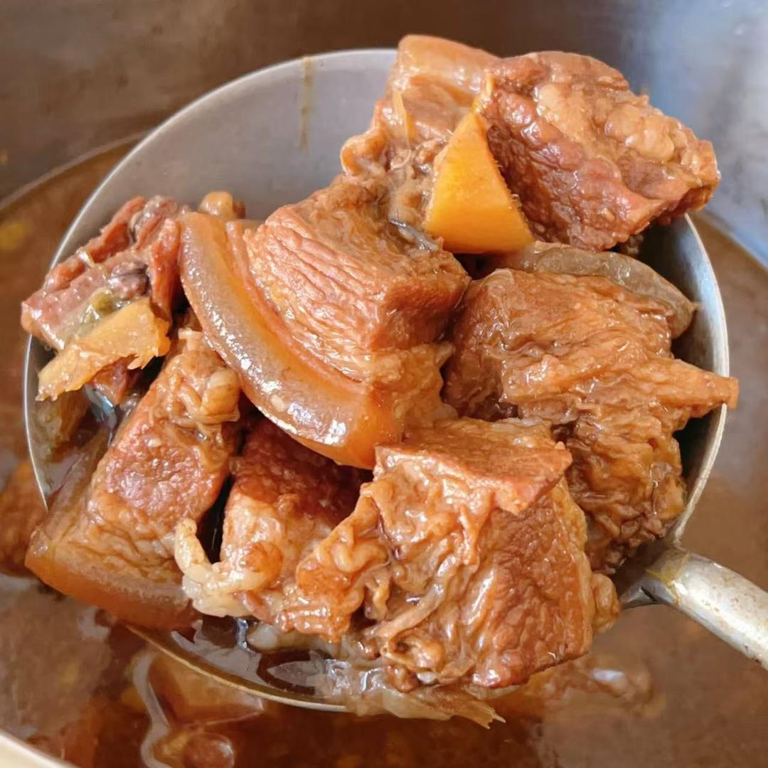 酱烧牛板腱的做法