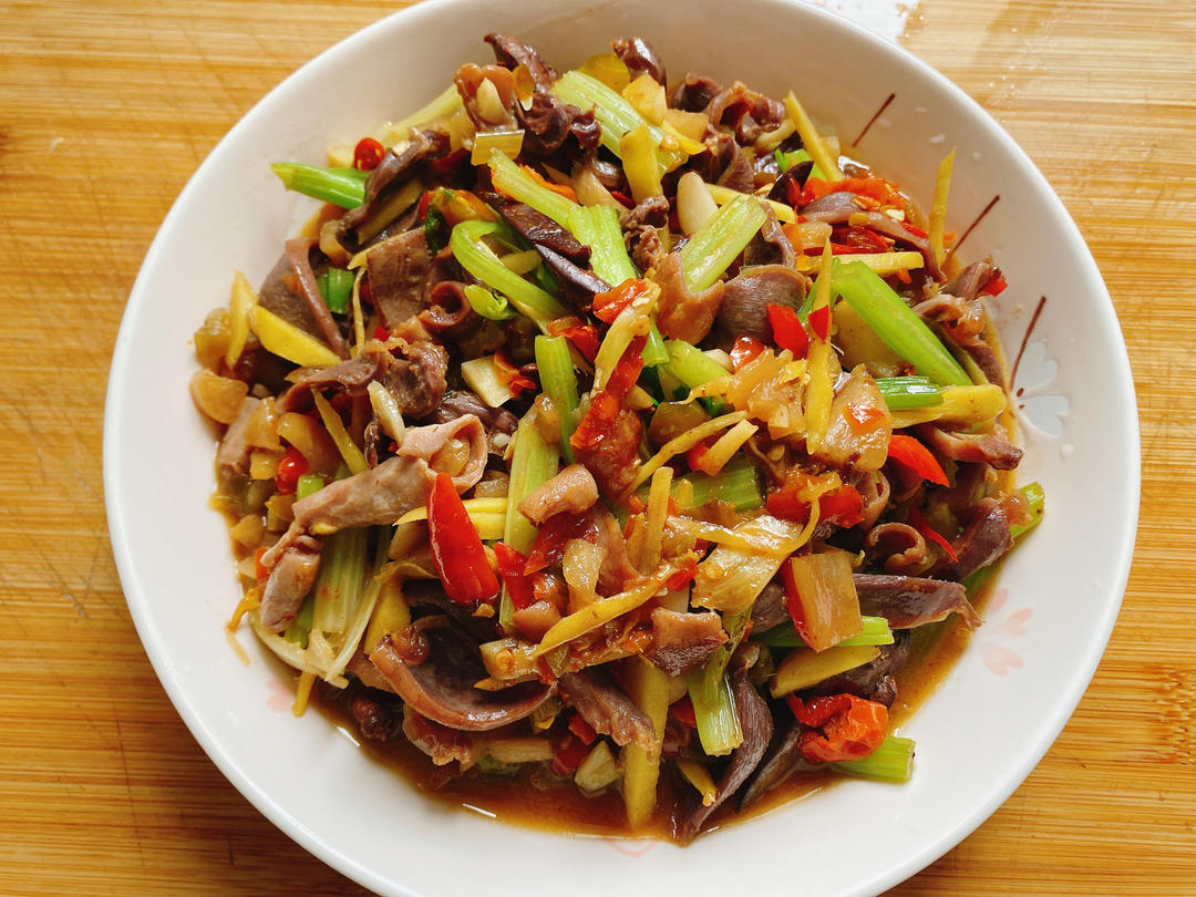 酸辣鸡杂的做法