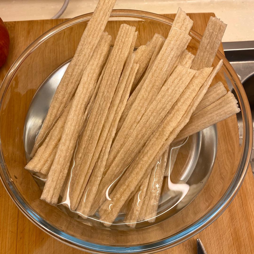 鲜香麻辣手工辣条的做法(图2) 2.jpg