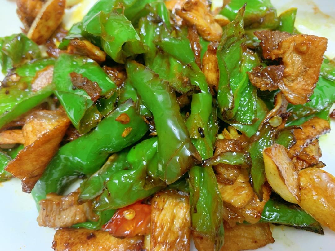 青椒炒肉的做法