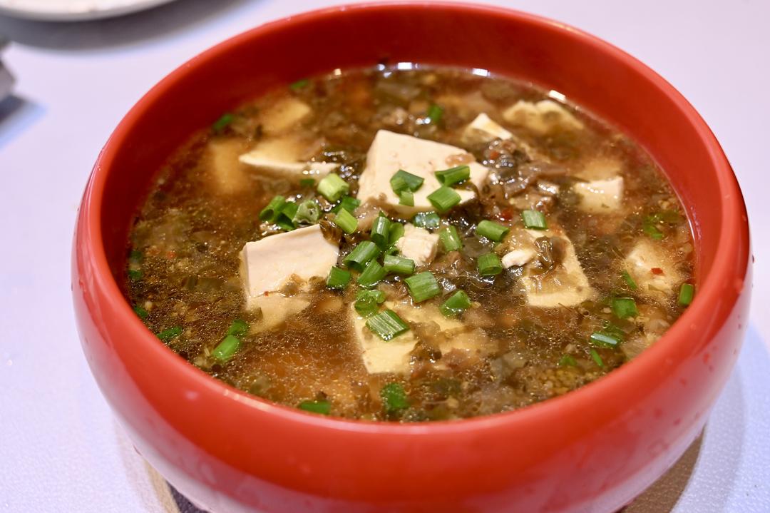 酸菜豆腐汤的做法