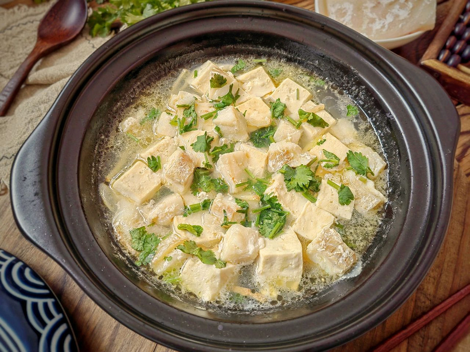 鳕鱼豆腐汤的做法